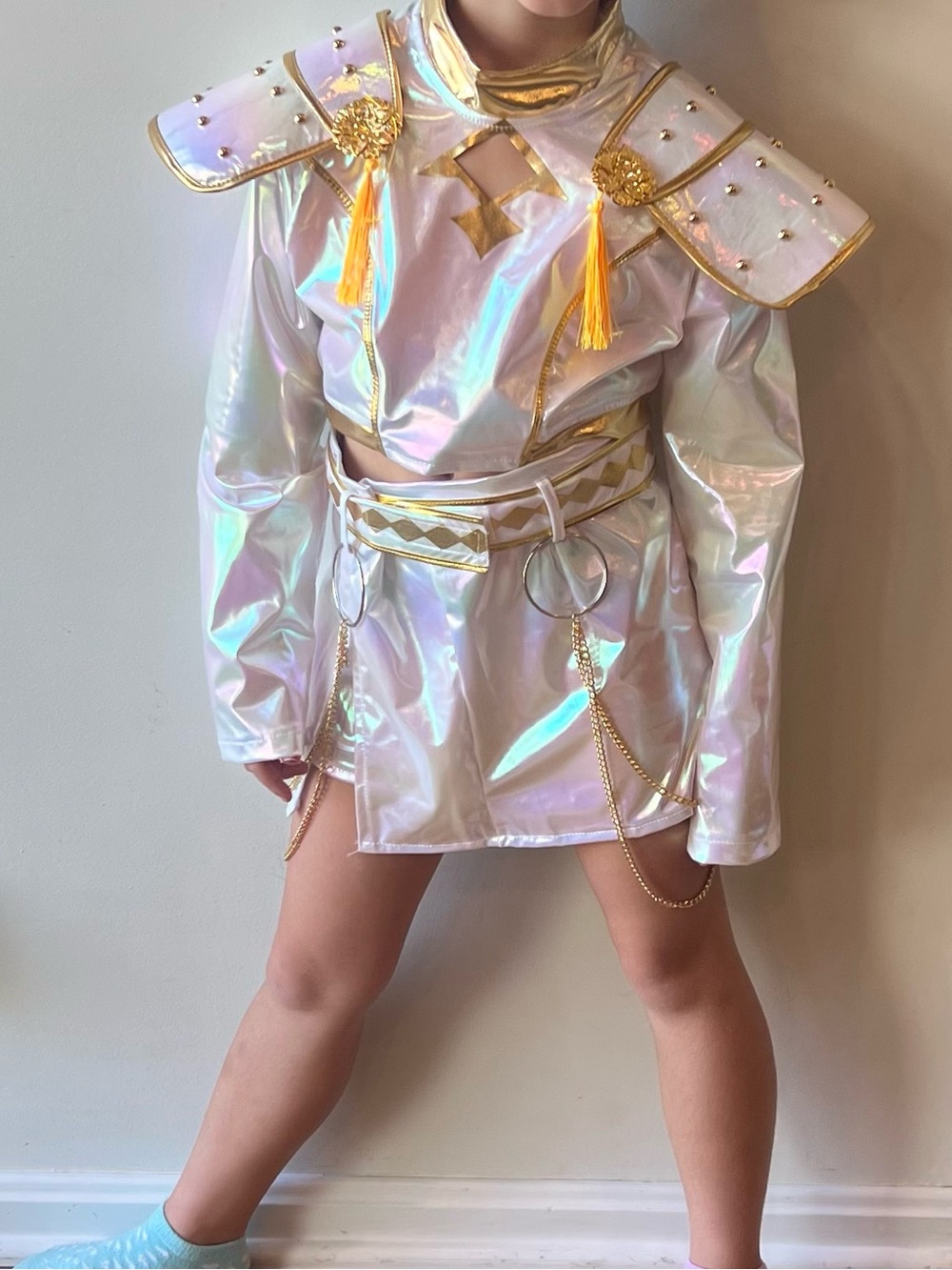 K pop demon hunters Rumi golden costume girls size 7.